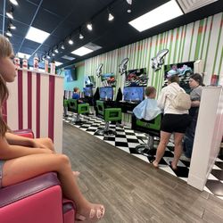 Sharkey's Cuts For Kids - Saratoga Springs