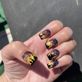 Pamper Me Nails & Spa - Nail Salons Near Me - Hesperia, California