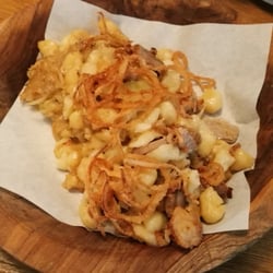 Zbraslavský hostinec - Halušky s kousky kachny.