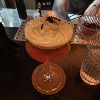 929 - Leslie's Sleepless Night - Cocktail Bars Near Me - New York, New York