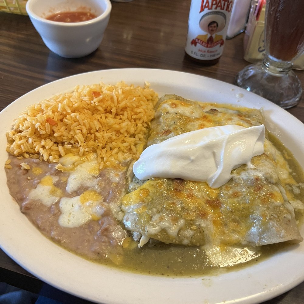 Pina’s Cafe - Enchiladas Verdes - Mexican Near Me - San Pedro, California Pina’s Cafe - Enchiladas Verdes - Mexican Near Me - San Pedro, California