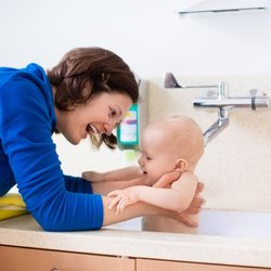 SYNERGY HomeCare - New Mothers