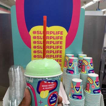 7-Eleven - a hand holding a cup with a straw - Convenience Stores Near Me - Woodbridge, Virginia 7-Eleven - a hand holding a cup with a straw - Convenience Stores Near Me - Woodbridge, Virginia