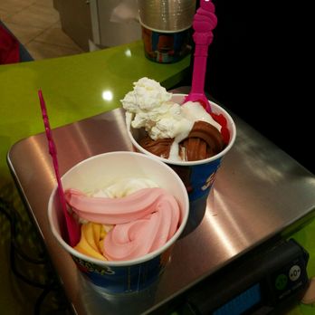 Menchie's Frozen Yogurt - Late night cravings/treat! - Ice Cream & Frozen Yogurt Near Me - Houston, Texas