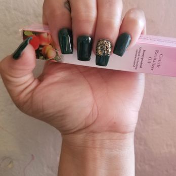 U & I Nails - Nail Salons Near Me - Tehachapi, California