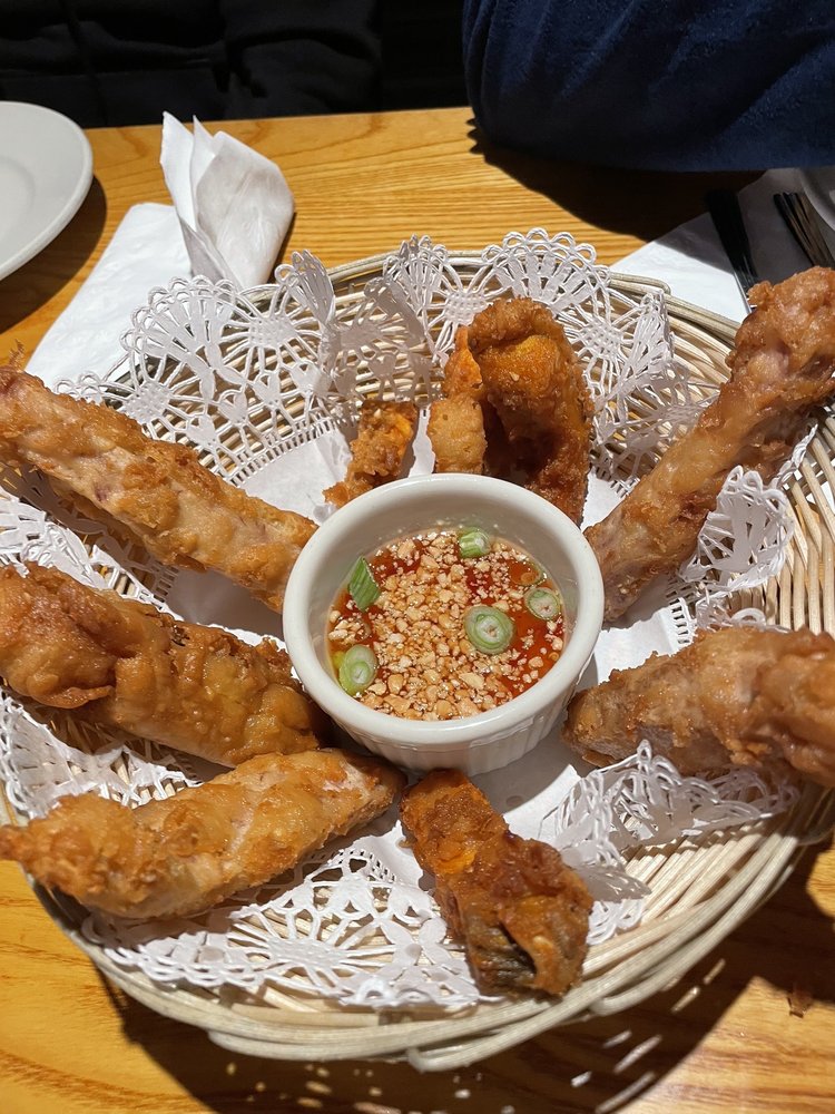 TINY THAI RESTAURANT 83 Photos & 253 Reviews 293 Main St, Winooski