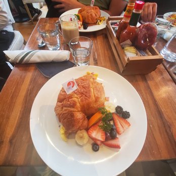 Lapisara Eatery - Croissant Sandwich - Breakfast & Brunch Near Me - San Francisco, California Lapisara Eatery - Croissant Sandwich - Breakfast & Brunch Near Me - San Francisco, California