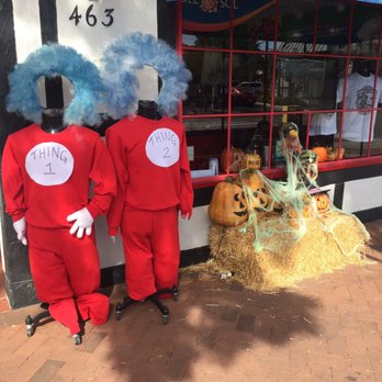 Solvang Scarecrow Fest - Outside Del Sol - Festivals Near Me - Solvang, California