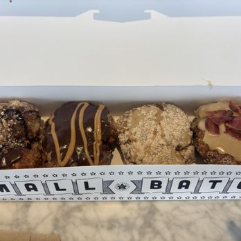 Parlor Doughnuts - Chicago, peanuts butter cup, French Toast, Maple Bacon - Donuts Near Me - Rolling Meadows, Illinois Parlor Doughnuts - Chicago, peanuts butter cup, French Toast, Maple Bacon - Donuts Near Me - Rolling Meadows, Illinois