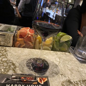 Moxies - Lounges Near Me - Miami, Florida