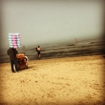 Montrose Beach - Candyman on Montrose beach - Beaches Near Me - Chicago, Illinois Montrose Beach - Candyman on Montrose beach - Beaches Near Me - Chicago, Illinois