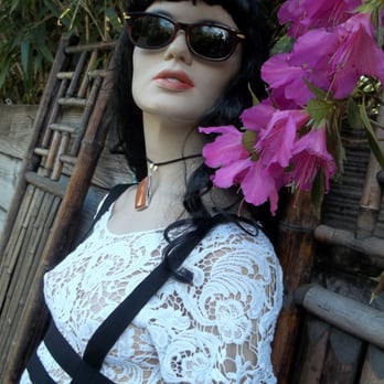 Avant-Garb - Modern clothing is a fun addition to Avant-Garb! - Used, Vintage & Consignment Near Me - Tallahassee, Florida
