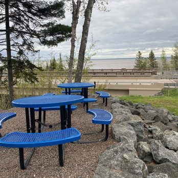Betty's Pies - Outdoor seating - Desserts Near Me - Two Harbors, Minnesota