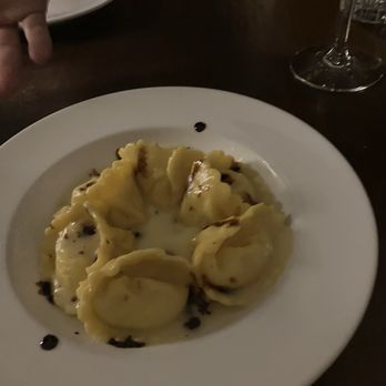 Sorelle - Pillows of gold - Italian Near Me - Charleston, South Carolina