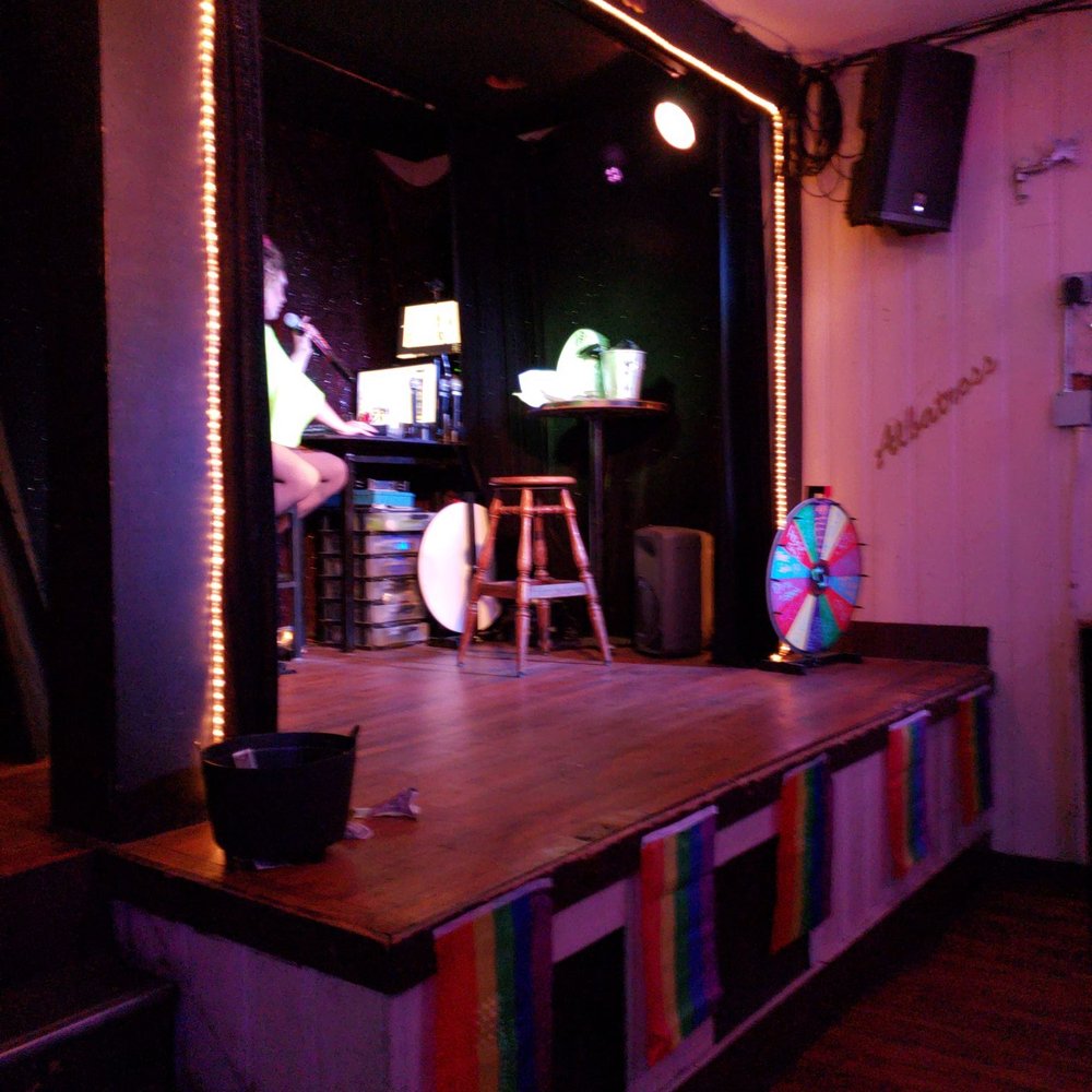 Albatross Bar - Petti Cakes - Karaoke Near Me - Astoria, New York