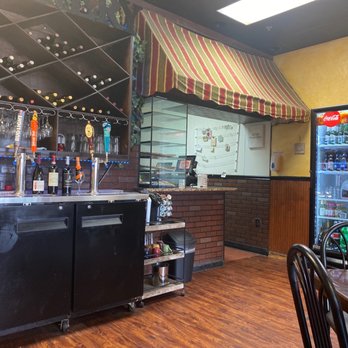 The Original Anthony's Pizza - the inside of the restaurant - Pizza Near Me - Oviedo, Florida