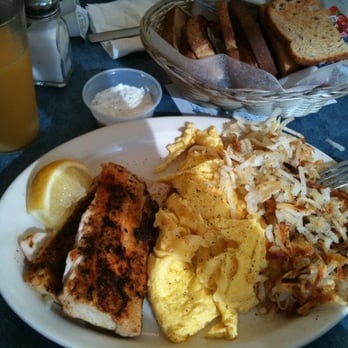 Doc's Diner - Fisherman's breakfast - eggs, hash browns, and blackened dolphin (or grilled, fried) - Seafood Near Me - Key Largo, Florida