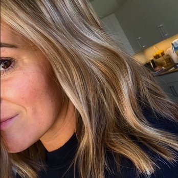 Arsova Salon - Hair Coloring - Full Highlights - Hair Salons Near Me - Chicago, Illinois