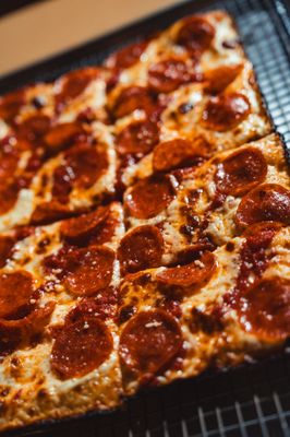 Precious Pizza by null