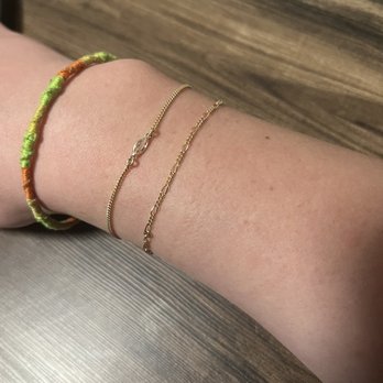 Vosswood Permanent Jewelry - Permanent bracelets with topaz gem - Jewelry Near Me - Folsom, California Vosswood Permanent Jewelry - Permanent bracelets with topaz gem - Jewelry Near Me - Folsom, California