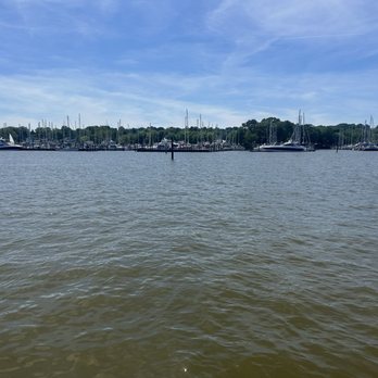 Skippers Pier - View - Seafood Near Me - Deale, Maryland Skippers Pier - View - Seafood Near Me - Deale, Maryland
