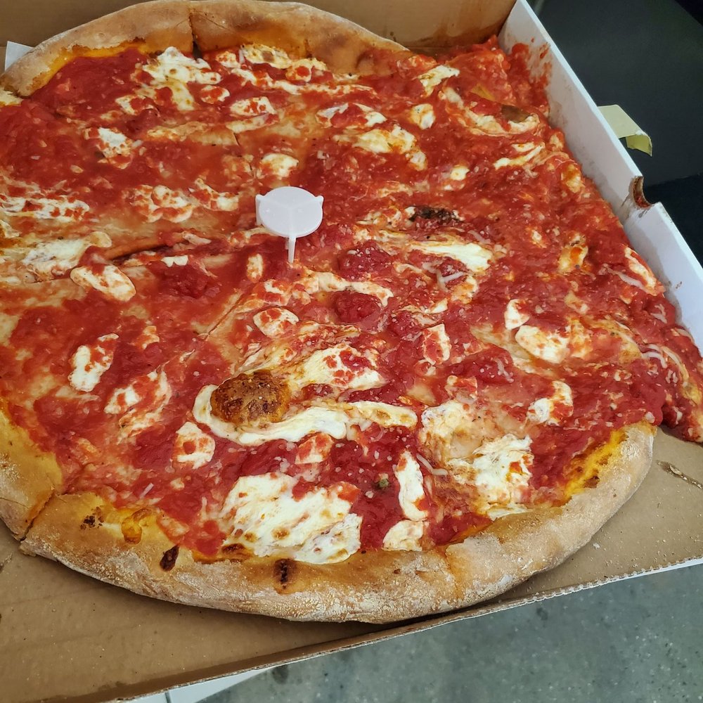 The Swiss Slice - Damaged pizza on arrival. What's the point of eating pizza with no cheese!?!?!?! - Pizza Near Me - Brooklyn, New York The Swiss Slice - Damaged pizza on arrival. What's the point of eating pizza with no cheese!?!?!?! - Pizza Near Me - Brooklyn, New York