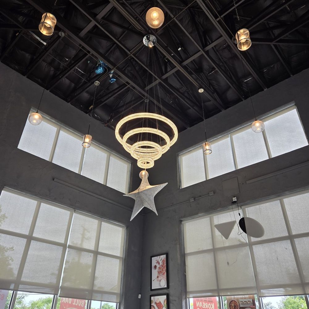 Bonchon - The star/chandelier lights in the ceiling - Korean Near Me - Glenview, Illinois
