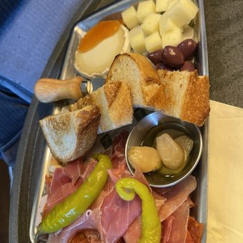 The Wellborn - Jamon Iberico & Spanish Cheese plate - Lounges Near Me - Orlando, Florida The Wellborn - Jamon Iberico & Spanish Cheese plate - Lounges Near Me - Orlando, Florida