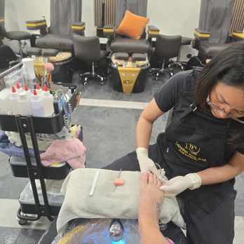 Catalina Nail Bar - Professional employee appearance (they all wear black) - Waxing Near Me - San Diego, California Catalina Nail Bar - Professional employee appearance (they all wear black) - Waxing Near Me - San Diego, California