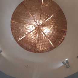 Entry ceiling, wow! Entry ceiling, wow!