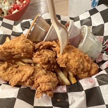 Comet Chicken - American Near Me - Loveland, Colorado Comet Chicken - American Near Me - Loveland, Colorado