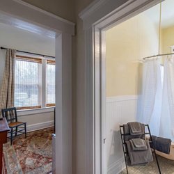 Grey Swan Inn Bed & Breakfast - Room 5