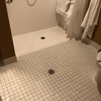 TownePlace Suites by Marriott Naples - Shower area - handicap accessible - Hotels Near Me - Naples, Florida TownePlace Suites by Marriott Naples - Shower area - handicap accessible - Hotels Near Me - Naples, Florida