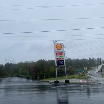 Shivler's Corner Store - a wet street - Grocery Near Me - Aliquippa, Pennsylvania