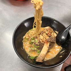 Chili & Lemon Thai Cuisine - Chili&Lomon Beef curry noodles