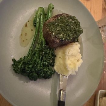 Mad & Vin - Filet and potato purée - New American Near Me - Solvang, California Mad & Vin - Filet and potato purée - New American Near Me - Solvang, California