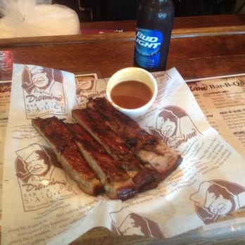 Dreamland BBQ - Rib sandwich with an ICE COLD bud light - Barbeque Near Me - Mobile, Alabama Dreamland BBQ - Rib sandwich with an ICE COLD bud light - Barbeque Near Me - Mobile, Alabama