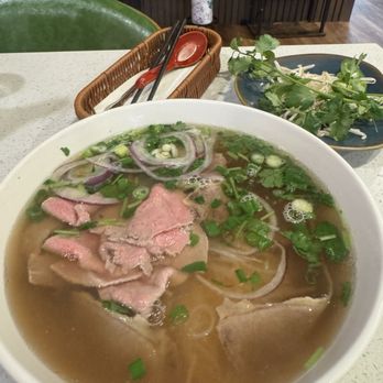 Pho 4 Seasons - P18. Brisket and Flank Noodle Soup - Vietnamese Near Me - Vancouver, Washington