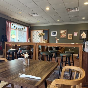 Pren - Interior - American Near Me - Chester, New Jersey