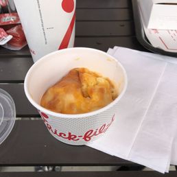 This is the regular Mac& cheese. You can see it hasn't been touched.