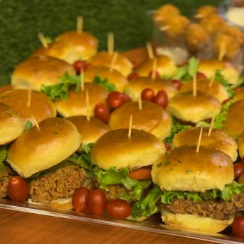Beyond Flavor - Cajun Fried Chicken Sliders Appetizer - Food Trucks Near Me - San Antonio, Texas