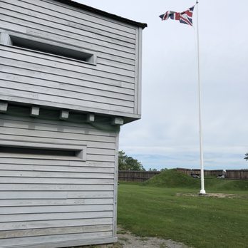 Fort George - Landmarks & Historical Buildings Near Me - Niagara-on-the-Lake, Ontario Fort George - Landmarks & Historical Buildings Near Me - Niagara-on-the-Lake, Ontario