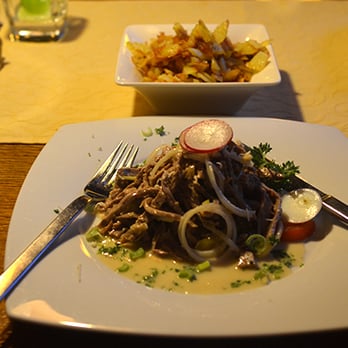 Weinstube Hahn - Weinstube Hahn | Rindfleischsalat mit schmackhafter Soße & Bratkartoffeln - Wine Bars Near Me - Leinsweiler, RP