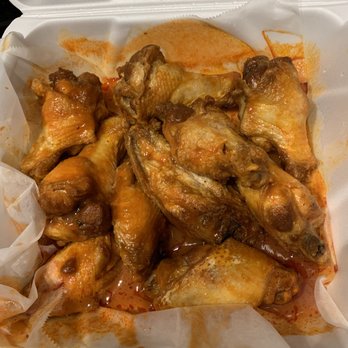 A Touch of Basil - Soggy wings swimming in barely hot sauce and grease. - Pizza Near Me - St. Cloud, Florida A Touch of Basil - Soggy wings swimming in barely hot sauce and grease. - Pizza Near Me - St. Cloud, Florida