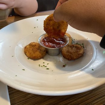 Agliolio - Fried mozzarella!! - Italian Near Me - Boynton Beach, Florida