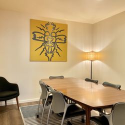Beahive - Eliza meeting room