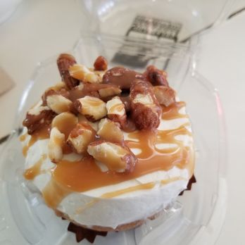 Some Crust Bakery - salted almond cupcake, had a tasteless industrial icing and a boxed-white-cake grade cake - Bakeries Near Me - Claremont, California Some Crust Bakery - salted almond cupcake, had a tasteless industrial icing and a boxed-white-cake grade cake - Bakeries Near Me - Claremont, California