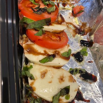 Billy Bricks - Oak Park - Caprese - Pizza Near Me - Oak Park, Illinois