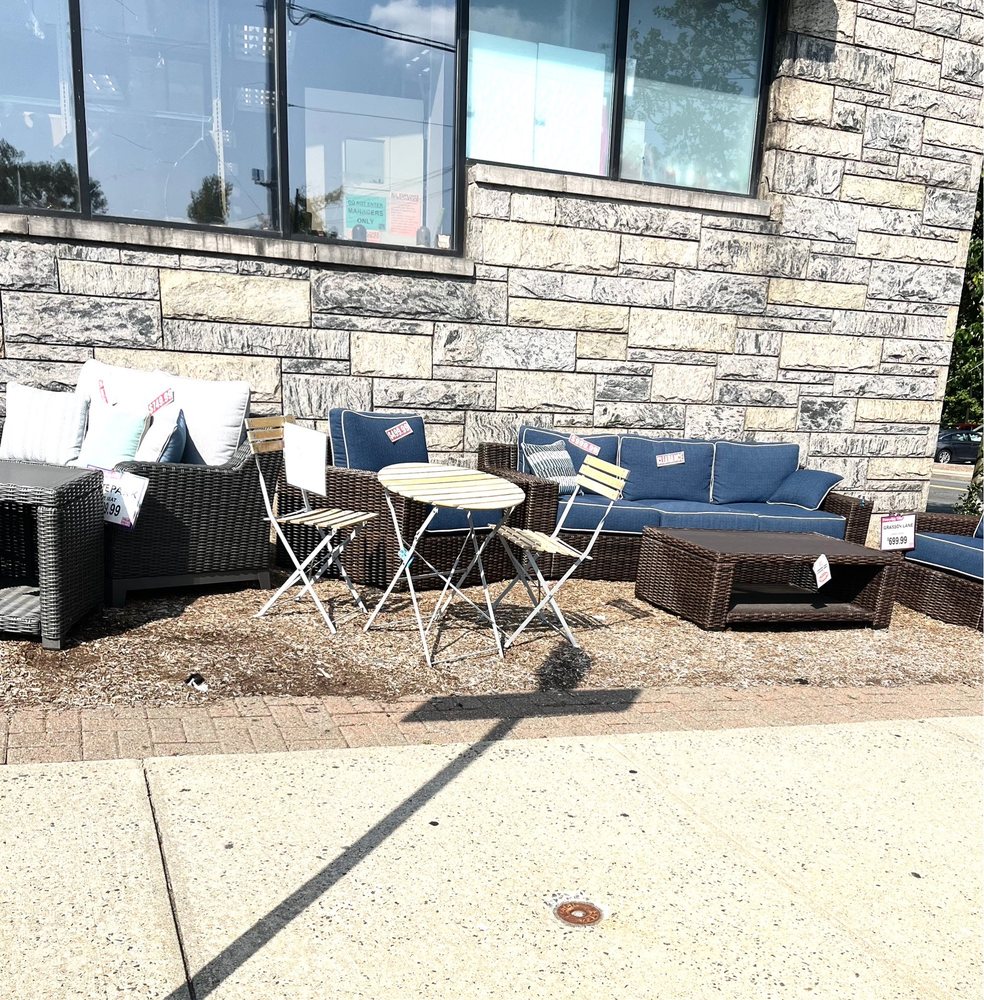 VALUE DRUGS EASTCHESTER