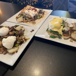 l -r Leo's hash w toasted Portuguese roll  hurricane and California Benedict